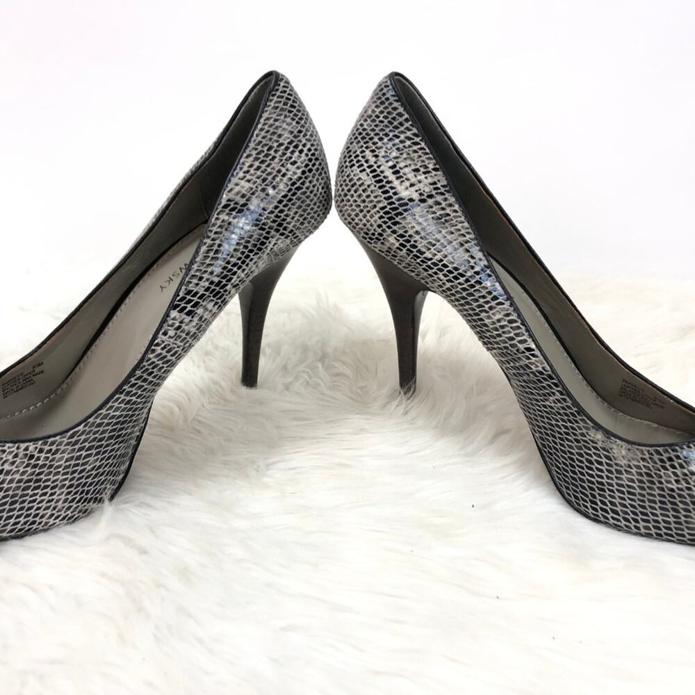 B Makowsky 9.5 M Womens Gray Python Print Leather… - image 6